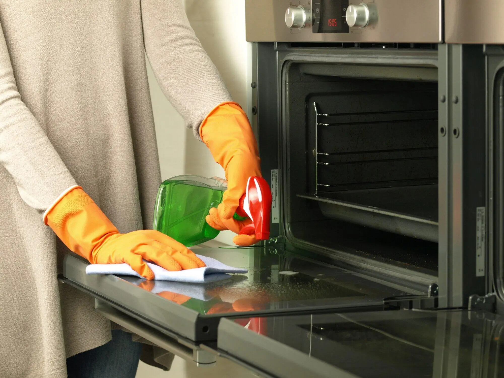 Deep Cleaning Tips for Vacation Rentals: Making Your Home Sparkle in Orlando, FL